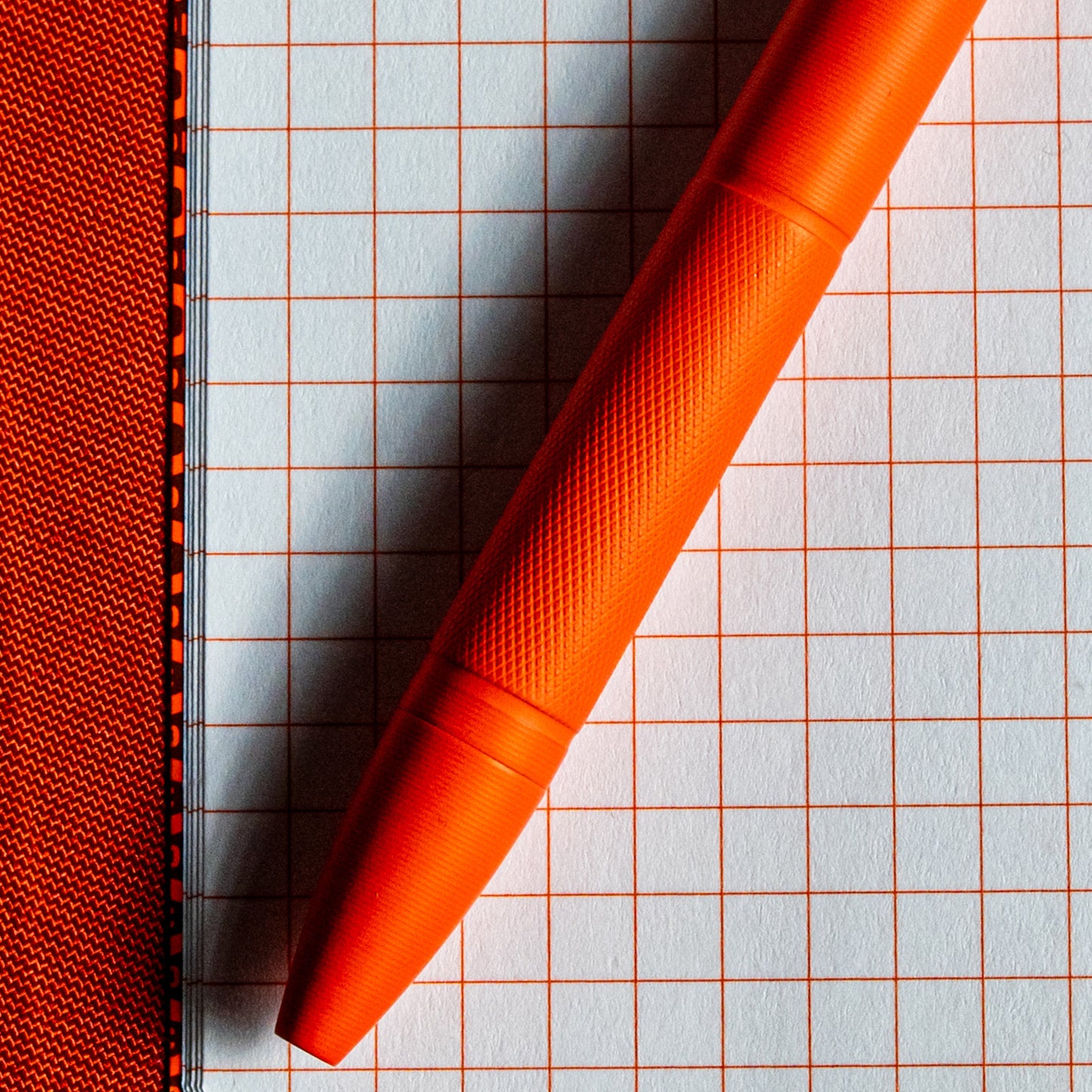 Carryology Blaze Orange Limited Essentials Slim Bolt Action Pen