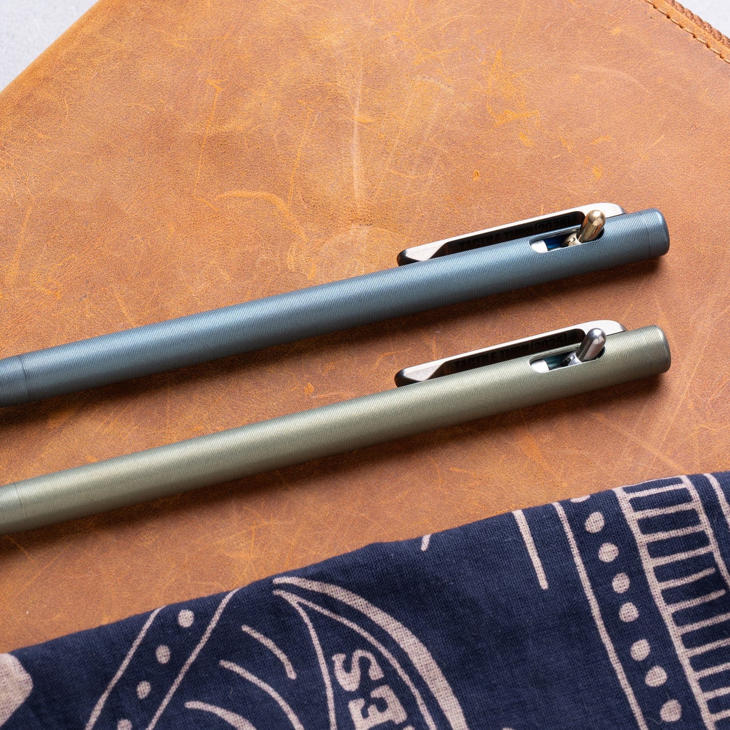 Distressed Ano Slim Switch Pen